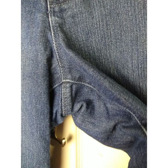 Gloria Vanderbilt Blue Denim Cuff Tab Pocket Capri Jeans. Size 8 - Picture 4 of 9